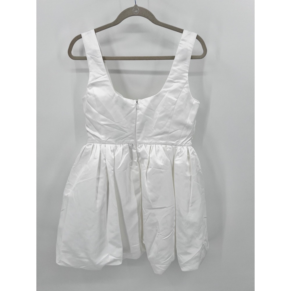 Lulus White Satin Bubble Hem Mini Dress Sleeveless Scoop Neck XL New - Picture 6 of 9